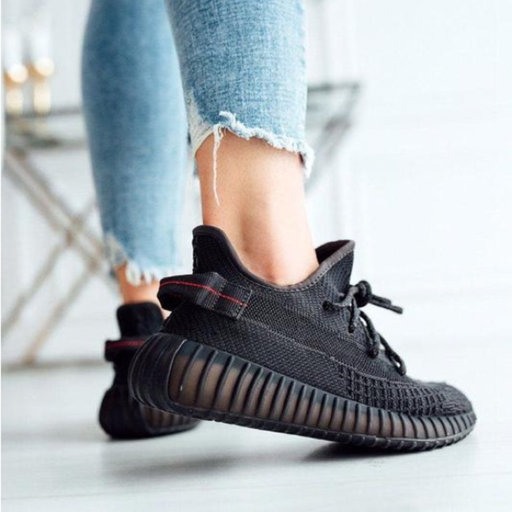 YEEZY BOOST 350 ‘PIRATE BLACK’